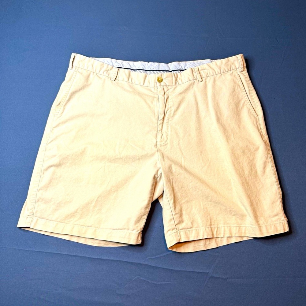 Peter Millar Men's Beige Chino Cotton Shorts Flat Front Button Solid